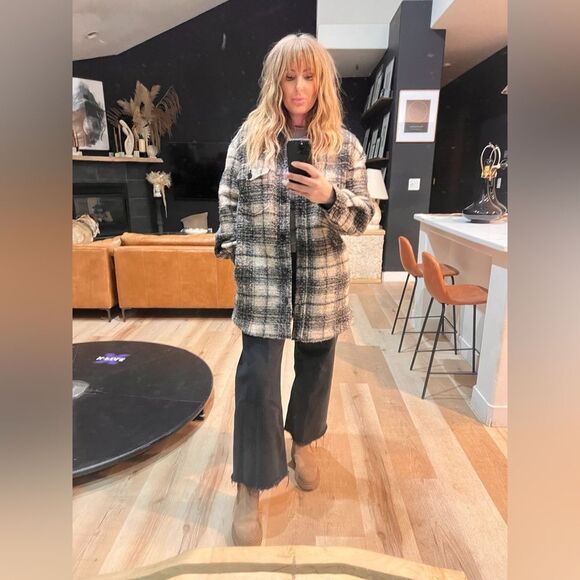 Limited edition Aritzia Wilfred Free The Ganna Wool Button-up Jacket Shacket - Picture 6 of 6